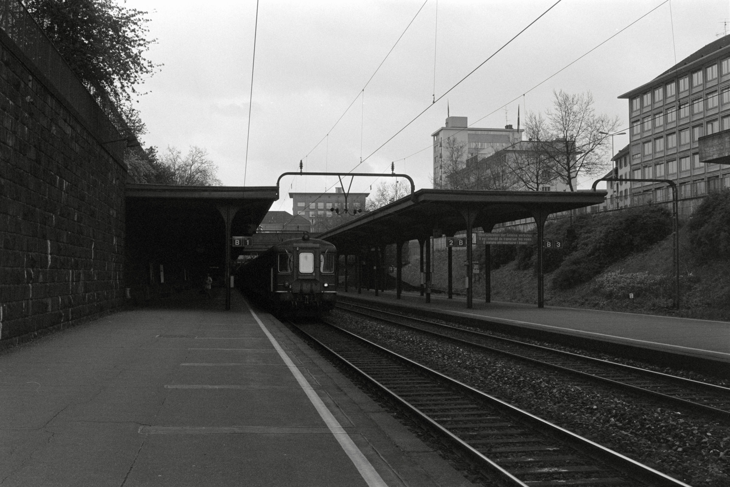 AHP F1992 04 002 sc250507 img02 NLP